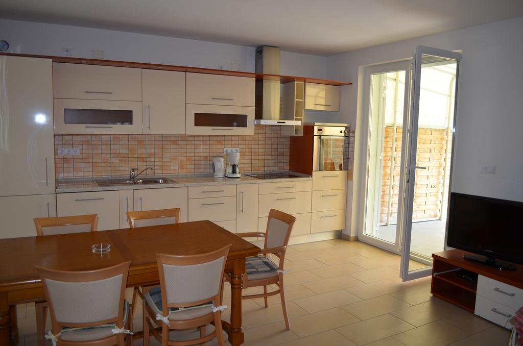Apartments Buljan باشْكا الغرفة الصورة