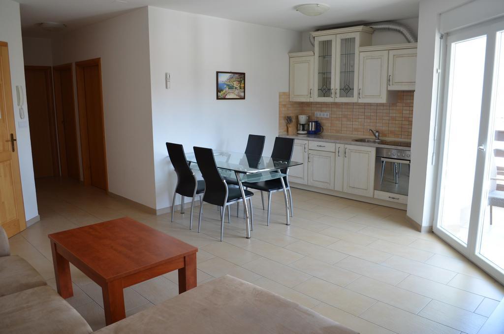 Apartments Buljan باشْكا الغرفة الصورة